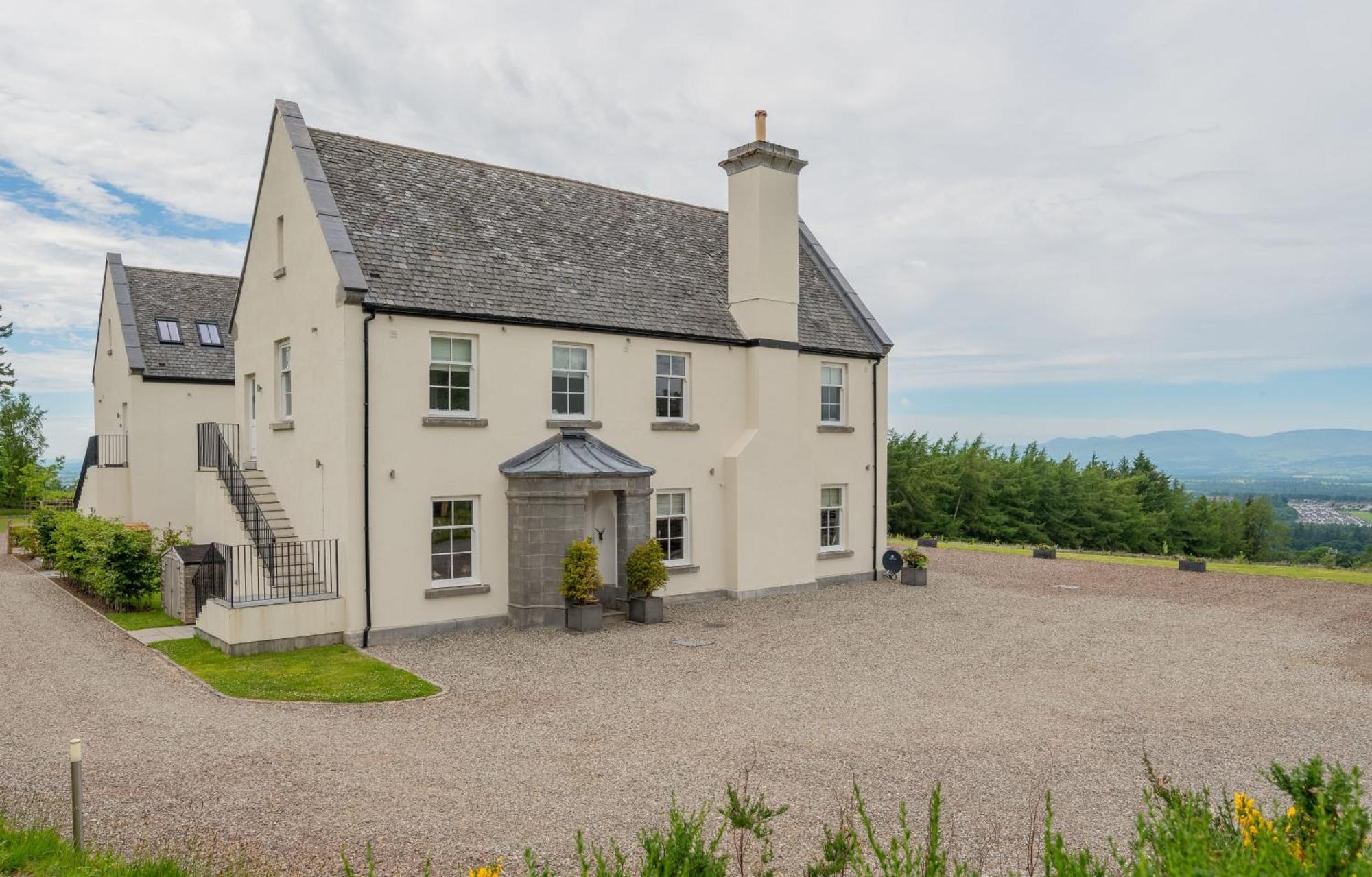 Villa Alexander House 18 - East Wing - Self Catering à Auchterarder Extérieur photo